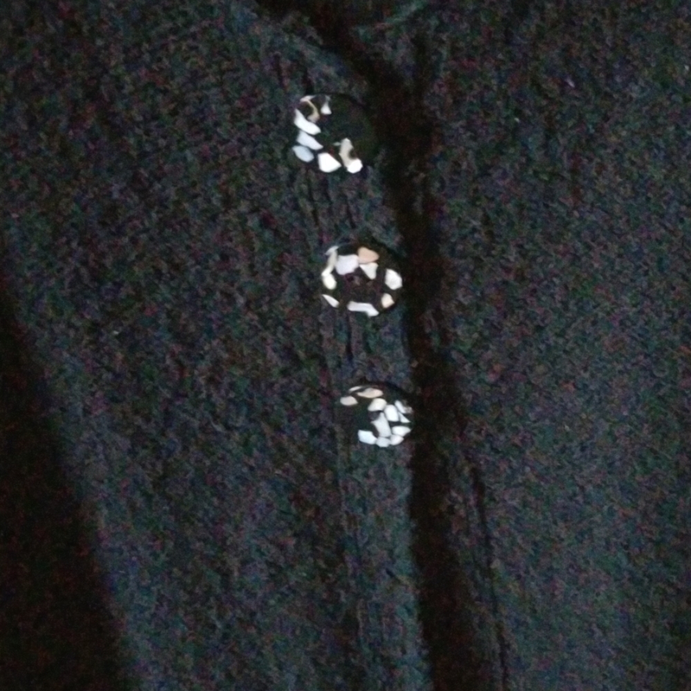 Top - Picture 2 of 4